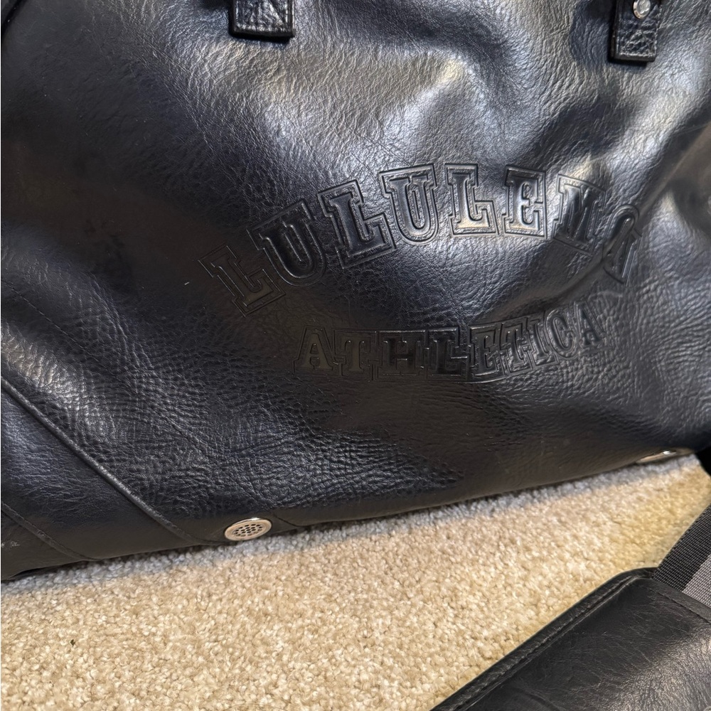 Vintage lululemon Black Duffel Bag Smooth Leather - Picture 4 of 16